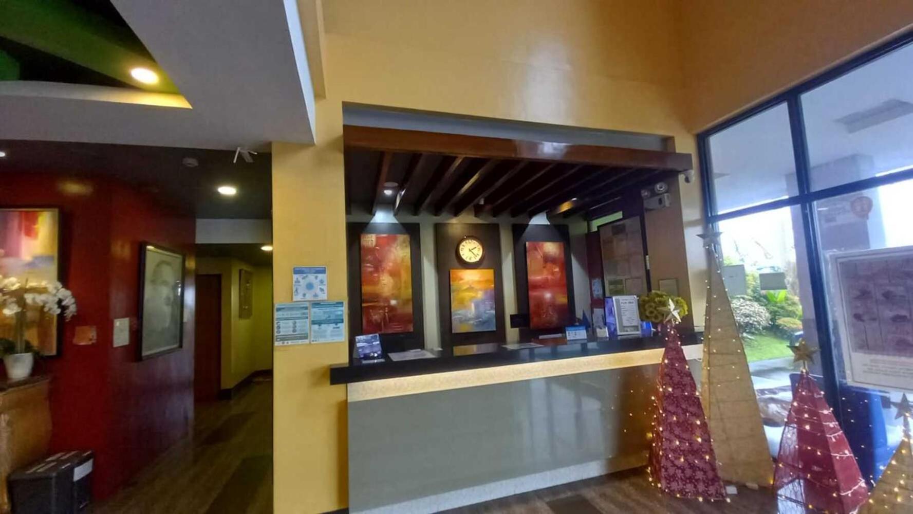 Oyo 1037 Lendes Tourist Inn Main Naga  Dış mekan fotoğraf
